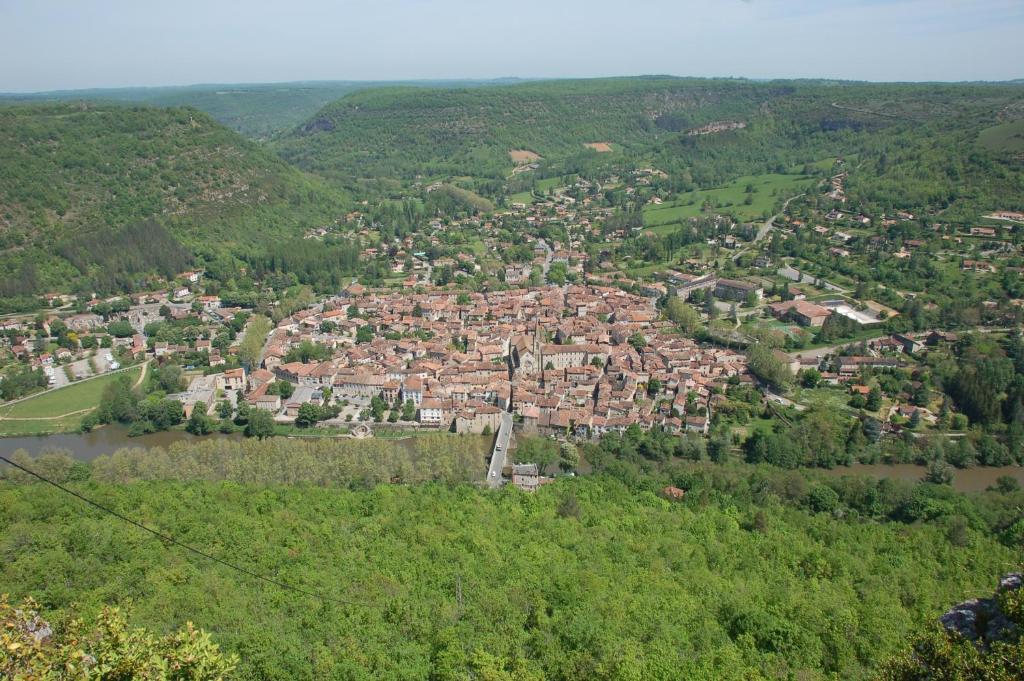 Auberge Lion D'Or Saint-Antonin Camera foto