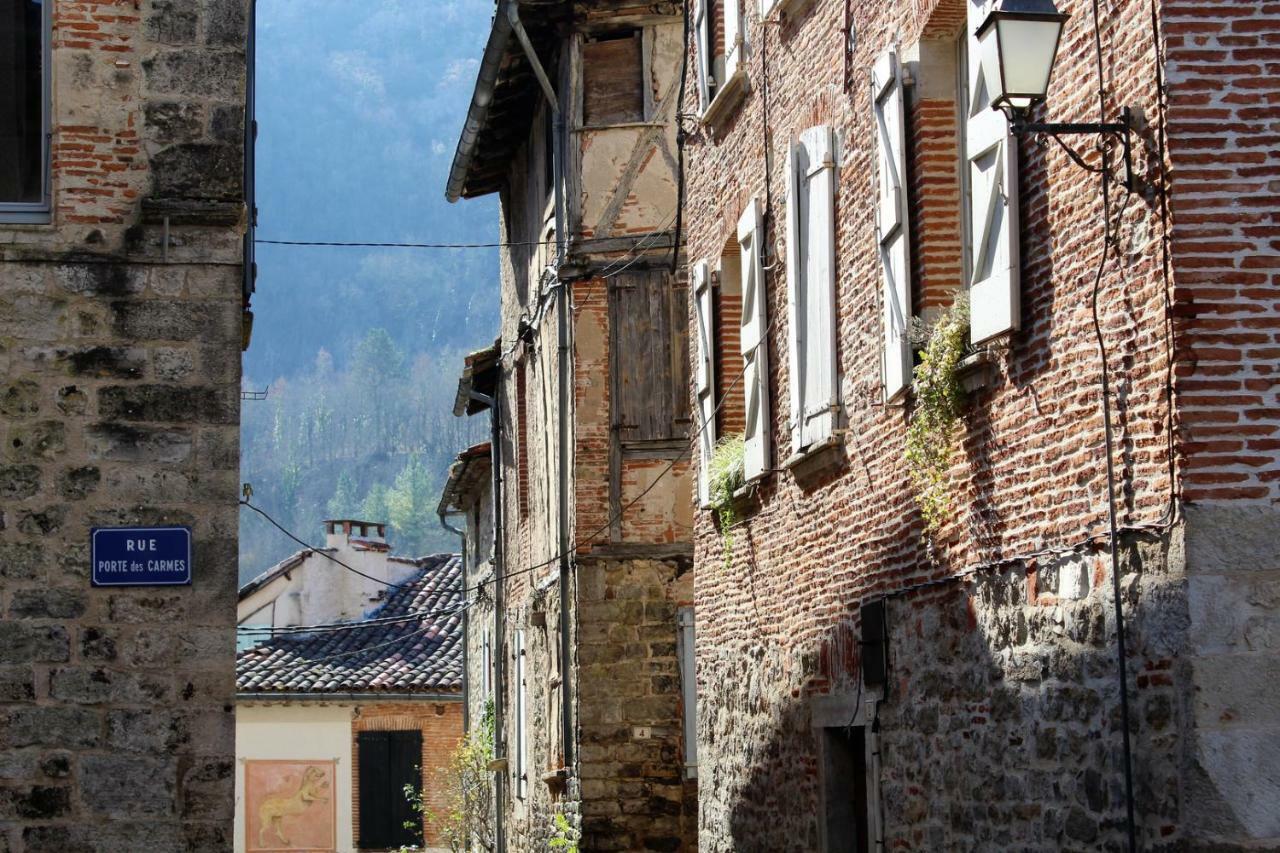 Auberge Lion D'Or Saint-Antonin Esterno foto